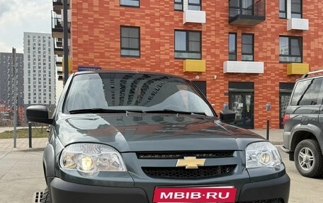 Chevrolet Niva I рестайлинг, 2018 год, 810 000 рублей, 1 фотография