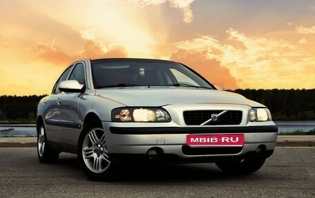 Volvo S60 III, 2000 год, 500 000 рублей, 1 фотография