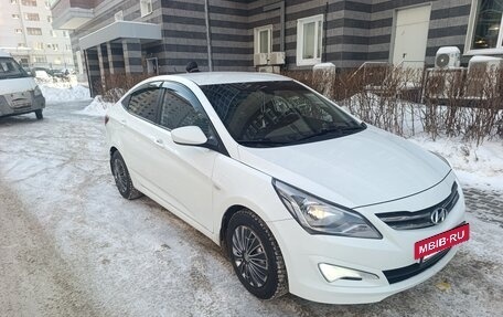 Hyundai Solaris II рестайлинг, 2016 год, 1 200 000 рублей, 2 фотография