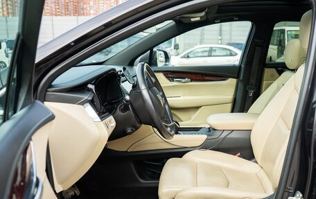 Cadillac XT5 I рестайлинг, 2016 год, 2 550 000 рублей, 10 фотография