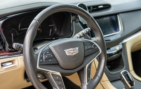 Cadillac XT5 I рестайлинг, 2016 год, 2 550 000 рублей, 13 фотография