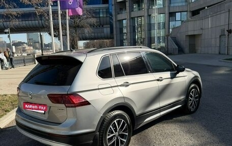 Volkswagen Tiguan II, 2019 год, 3 300 000 рублей, 5 фотография