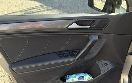 Volkswagen Tiguan II, 2019 год, 3 300 000 рублей, 23 фотография