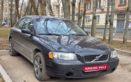 Volvo S60 III, 2003 год, 550 000 рублей, 2 фотография