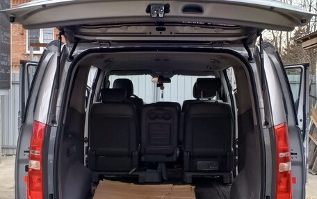 Hyundai Grand Starex Grand Starex I рестайлинг 2, 2017 год, 3 123 457 рублей, 6 фотография