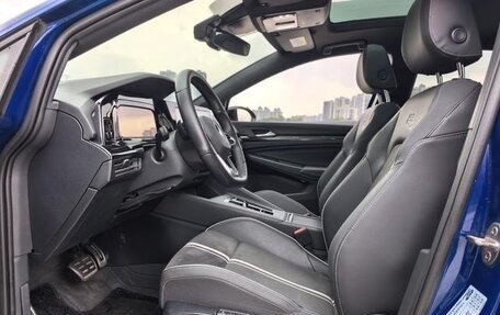 Volkswagen Golf VIII, 2022 год, 2 100 000 рублей, 7 фотография