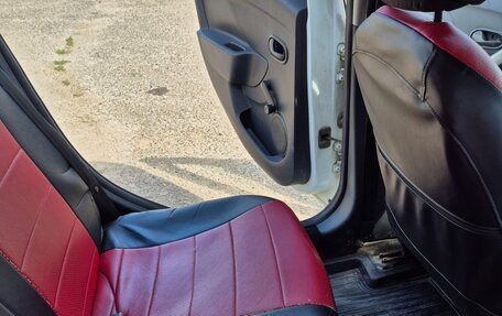 Renault Logan II, 2019 год, 449 000 рублей, 4 фотография