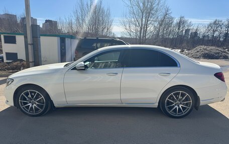 Mercedes-Benz E-Класс, 2018 год, 3 380 000 рублей, 4 фотография