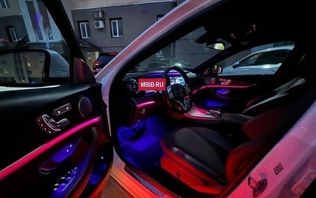 Mercedes-Benz E-Класс, 2018 год, 3 380 000 рублей, 13 фотография