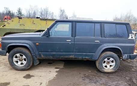 Nissan Patrol, 1990 год, 420 000 рублей, 3 фотография