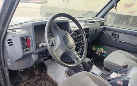 Nissan Patrol, 1990 год, 420 000 рублей, 6 фотография