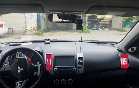 Mitsubishi Outlander III рестайлинг 3, 2006 год, 800 000 рублей, 7 фотография