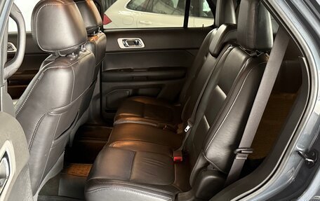 Ford Explorer VI, 2013 год, 1 850 000 рублей, 14 фотография