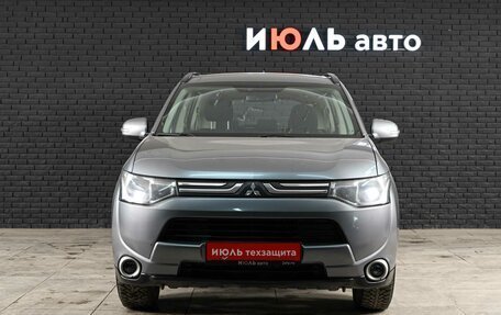 Mitsubishi Outlander III рестайлинг 3, 2012 год, 1 425 000 рублей, 2 фотография