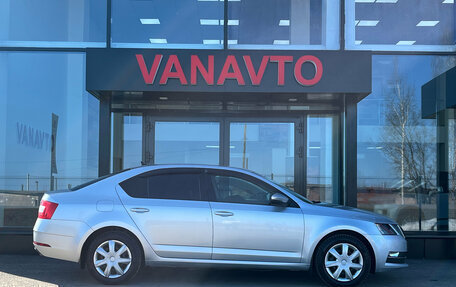 Skoda Octavia, 2019 год, 1 750 000 рублей, 5 фотография