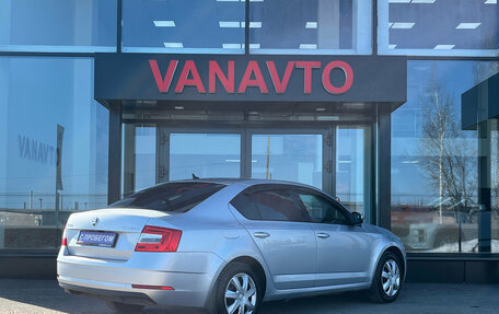 Skoda Octavia, 2019 год, 1 750 000 рублей, 6 фотография