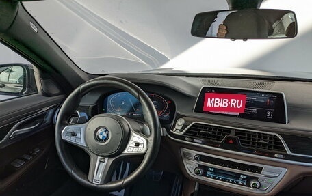 BMW 7 серия, 2020 год, 5 550 000 рублей, 17 фотография