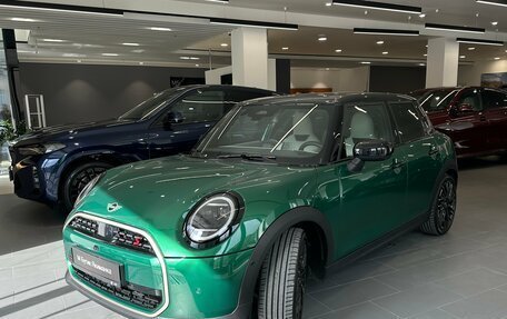 MINI Hatch, 2024 год, 5 460 000 рублей, 1 фотография