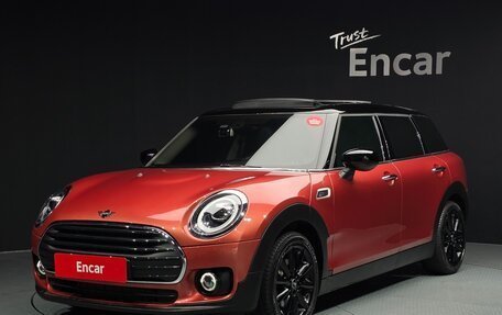 MINI Clubman, 2019 год, 1 844 000 рублей, 1 фотография