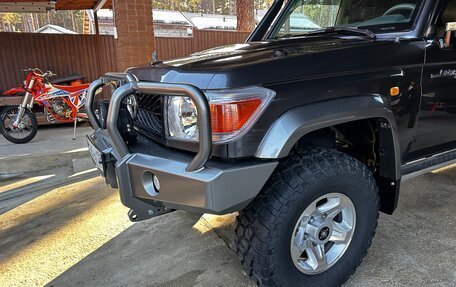 Toyota Land Cruiser 70, 2010 год, 3 999 000 рублей, 3 фотография