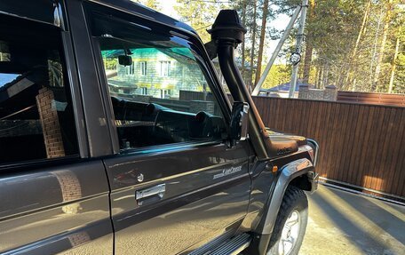 Toyota Land Cruiser 70, 2010 год, 3 999 000 рублей, 9 фотография