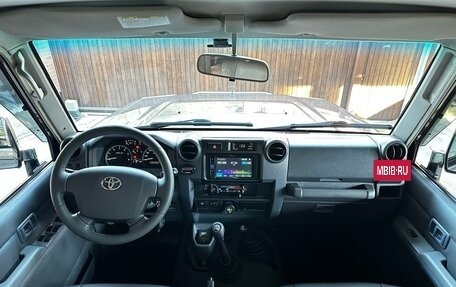 Toyota Land Cruiser 70, 2010 год, 3 999 000 рублей, 7 фотография
