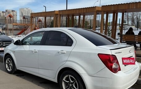 Chevrolet Aveo III, 2013 год, 700 000 рублей, 3 фотография