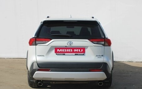 Toyota RAV4, 2024 год, 3 890 000 рублей, 6 фотография