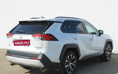 Toyota RAV4, 2024 год, 3 890 000 рублей, 7 фотография