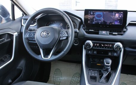 Toyota RAV4, 2024 год, 3 890 000 рублей, 19 фотография