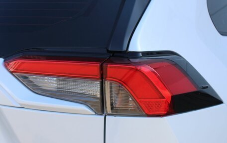 Toyota RAV4, 2024 год, 3 890 000 рублей, 25 фотография