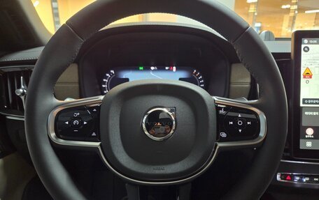 Volvo S90 II рестайлинг, 2025 год, 6 200 000 рублей, 12 фотография