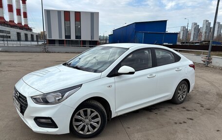 Hyundai Solaris II рестайлинг, 2019 год, 1 300 000 рублей, 3 фотография