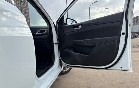 Hyundai Solaris II рестайлинг, 2019 год, 1 300 000 рублей, 8 фотография