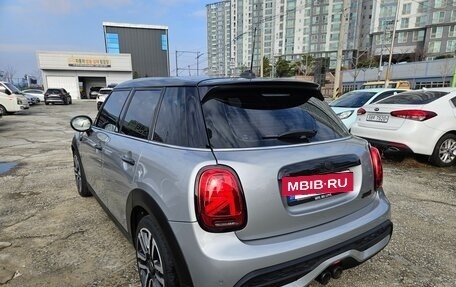 MINI Clubman, 2023 год, 2 460 000 рублей, 5 фотография