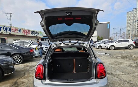 MINI Clubman, 2023 год, 2 460 000 рублей, 14 фотография