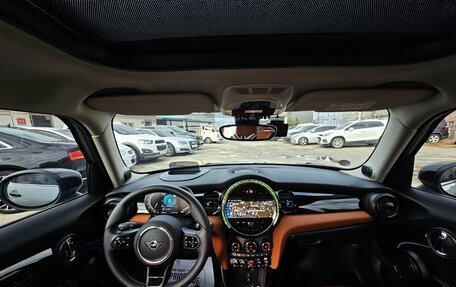 MINI Clubman, 2023 год, 2 460 000 рублей, 17 фотография