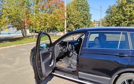 Volkswagen Tiguan II, 2020 год, 4 300 000 рублей, 3 фотография