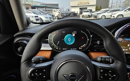 MINI Clubman, 2023 год, 2 460 000 рублей, 18 фотография