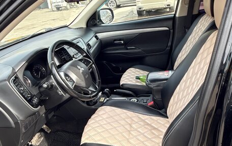 Mitsubishi Outlander III рестайлинг 3, 2014 год, 1 295 000 рублей, 7 фотография