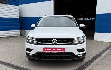 Volkswagen Tiguan II, 2017 год, 2 250 000 рублей, 2 фотография
