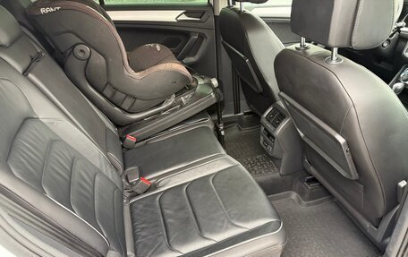 Volkswagen Tiguan II, 2017 год, 2 250 000 рублей, 10 фотография