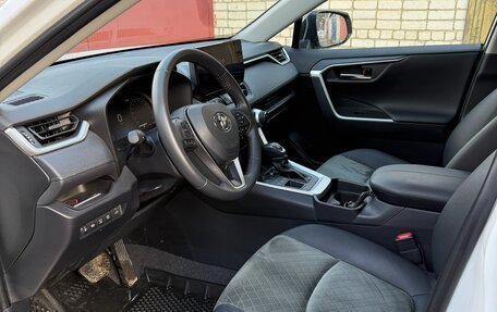 Toyota RAV4, 2025 год, 4 100 000 рублей, 8 фотография