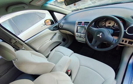 Mitsubishi Colt VI рестайлинг, 2006 год, 340 000 рублей, 10 фотография