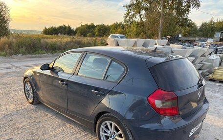 BMW 1 серия, 2006 год, 700 000 рублей, 6 фотография