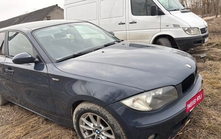 BMW 1 серия, 2006 год, 700 000 рублей, 3 фотография