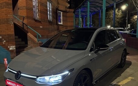 Volkswagen Golf VIII, 2021 год, 2 680 000 рублей, 1 фотография