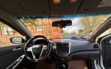 Hyundai Solaris II рестайлинг, 2013 год, 800 000 рублей, 10 фотография