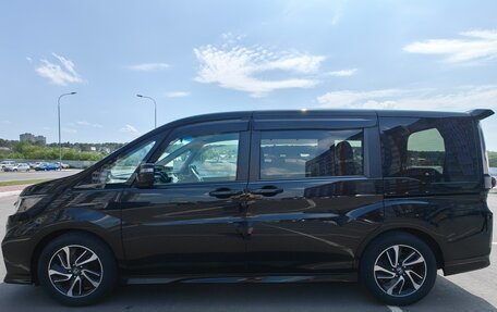 Honda Stepwgn IV, 2020 год, 2 540 000 рублей, 5 фотография