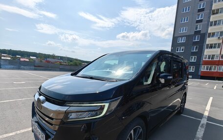 Honda Stepwgn IV, 2020 год, 2 540 000 рублей, 3 фотография